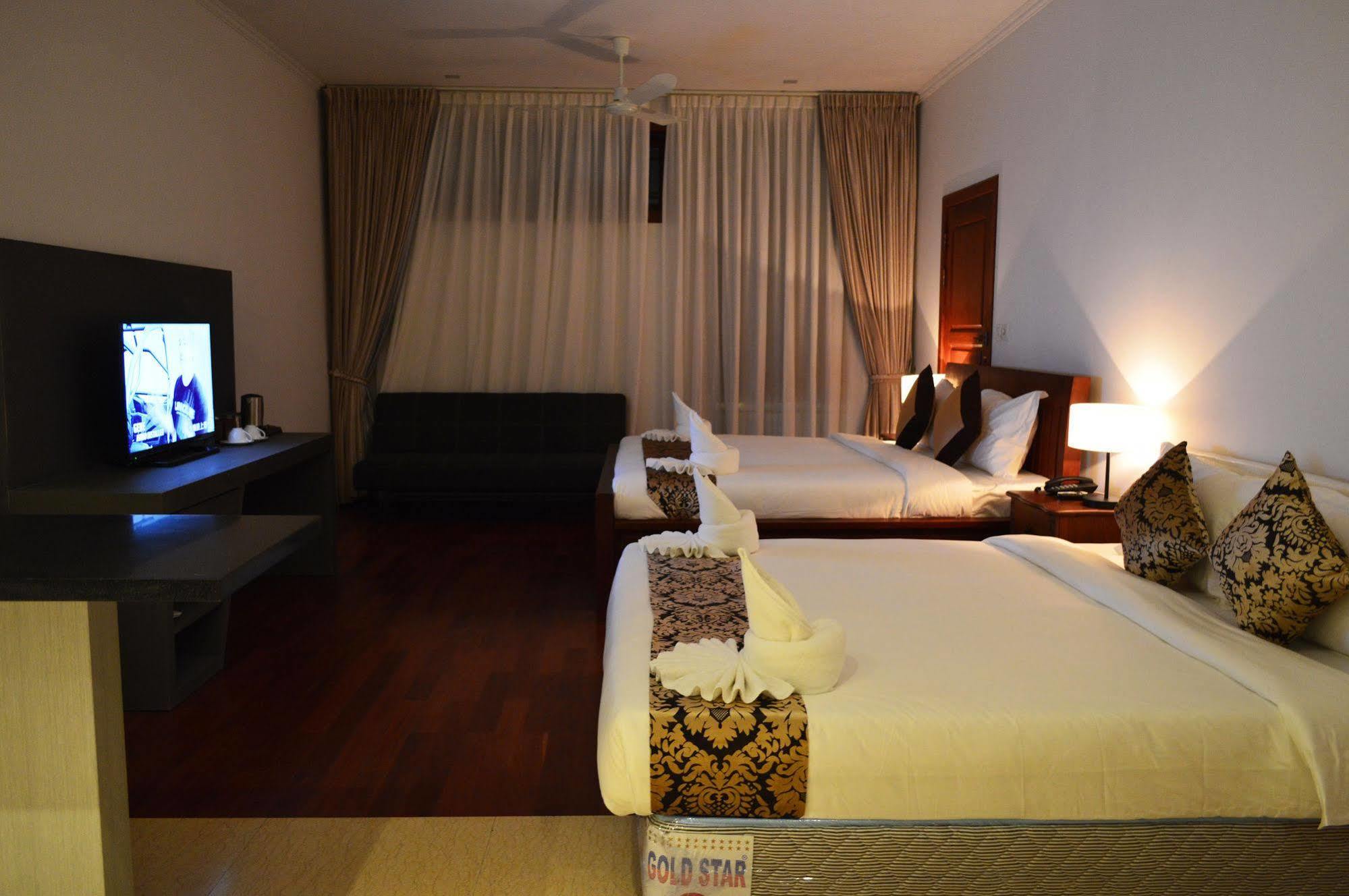 Villa De La Paix Boutique Hotel & Spa Phnom Penh Exterior foto